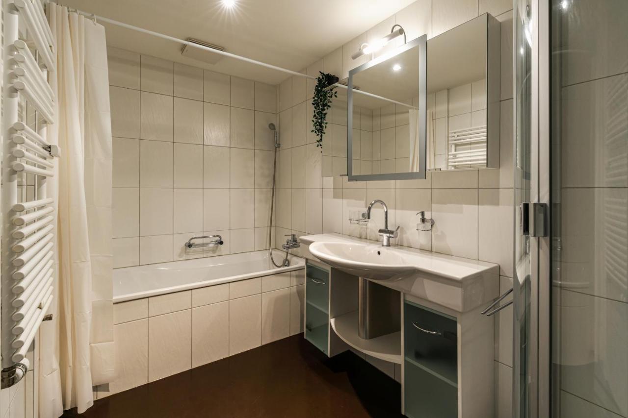 Old Town Apt In The Heart Of Thun With Garden Ngoại thất bức ảnh